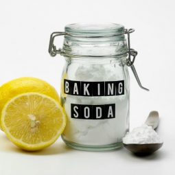 15 Surprising Uses for Baking Soda