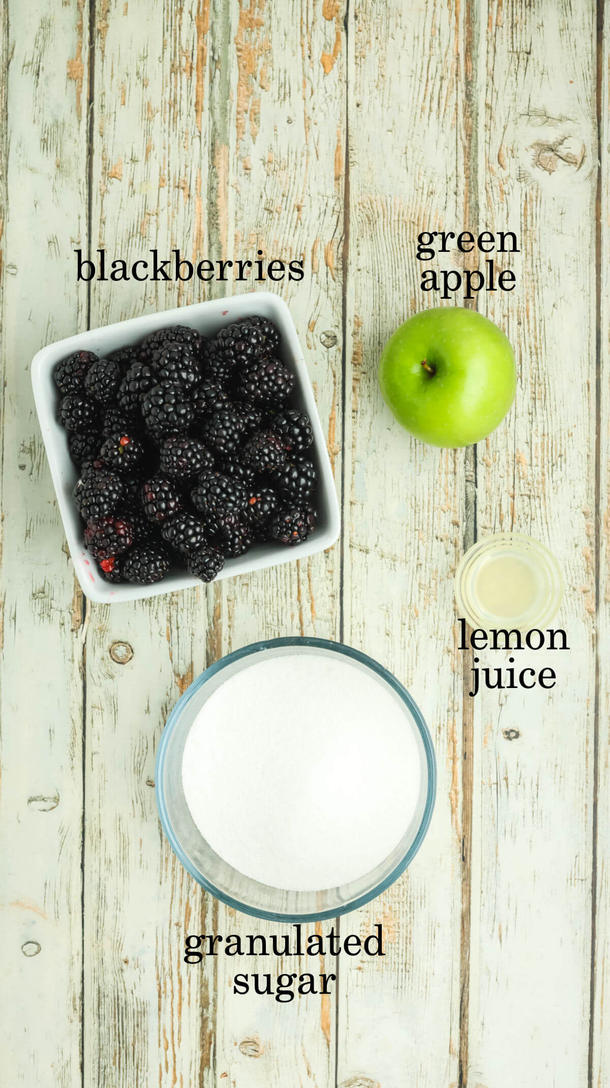 Ingredients for blackberry jam without pectin.