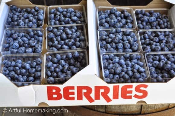 flat of blueberries