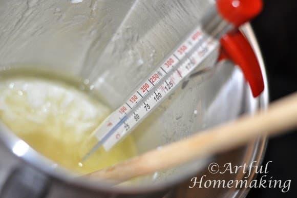 using a thermometer when making homemade soy candles