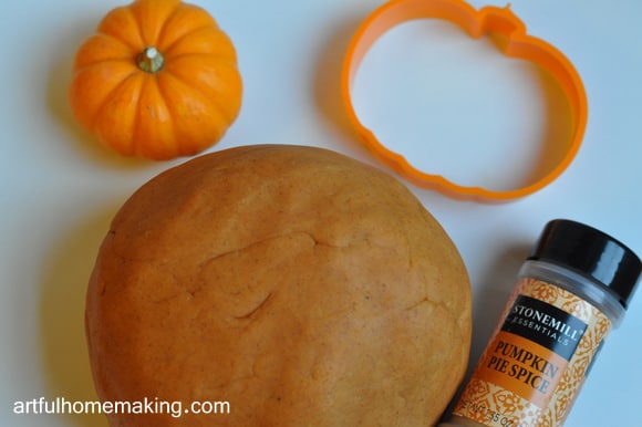 pumpkin pie playdough