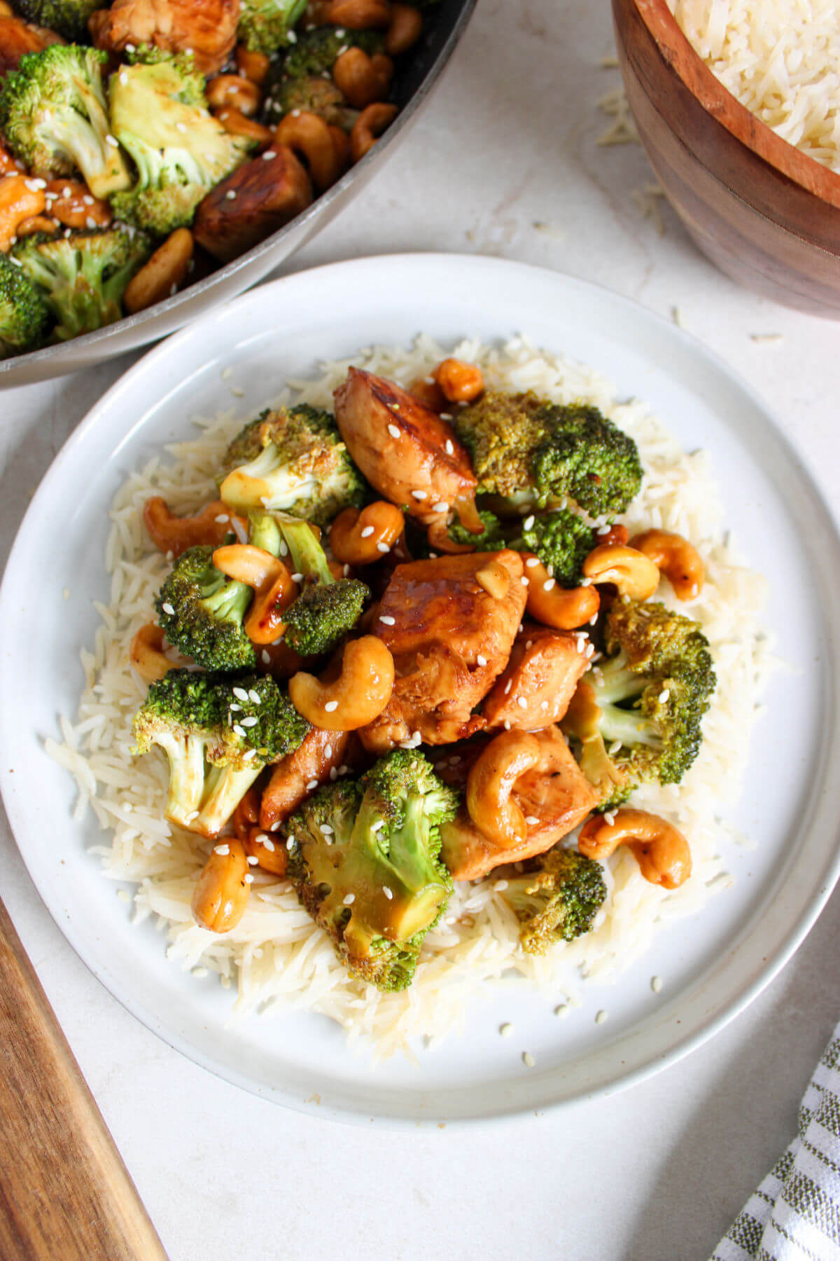 Easy cashew chicken on a plate.
