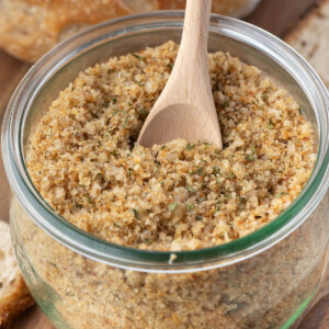 Seasoned breadcrumbs recipe in a glass jar.