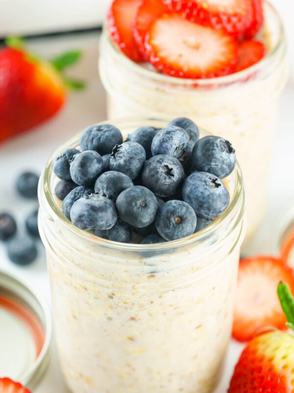 Lactation overnight oats in glass mason jars.