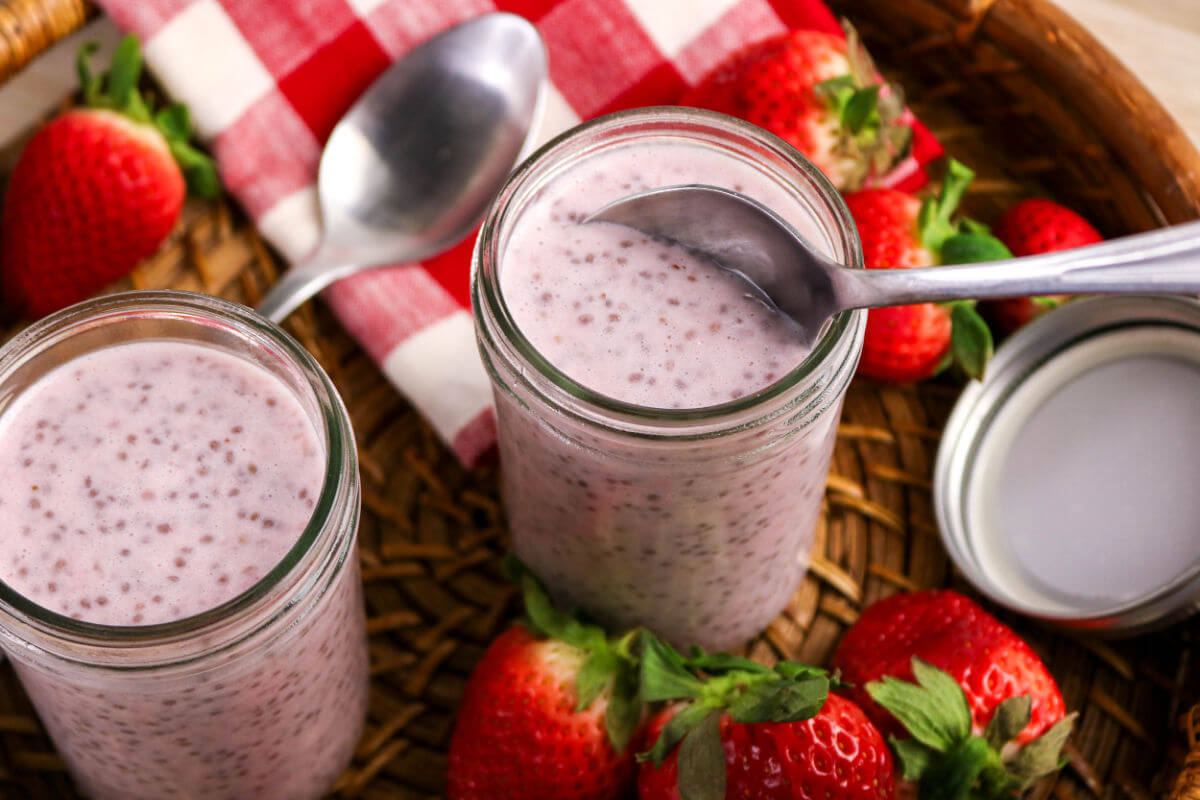 Strawberry chia pudding in jars.
