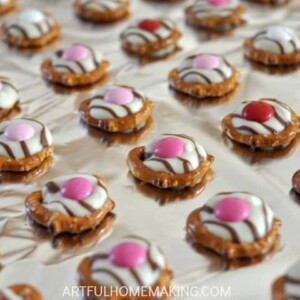 Valentine's Pretzel Buttons