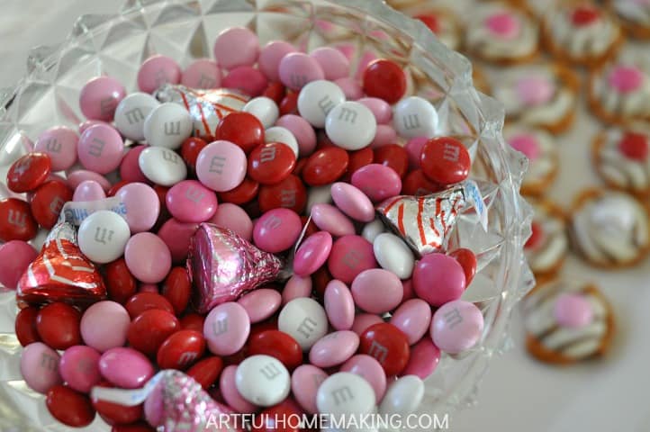 Valentine's Pretzel Treats