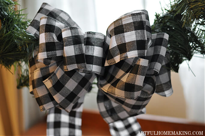 buffalo check christmas wreath bow