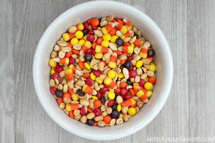 harvest candy corn snack mix