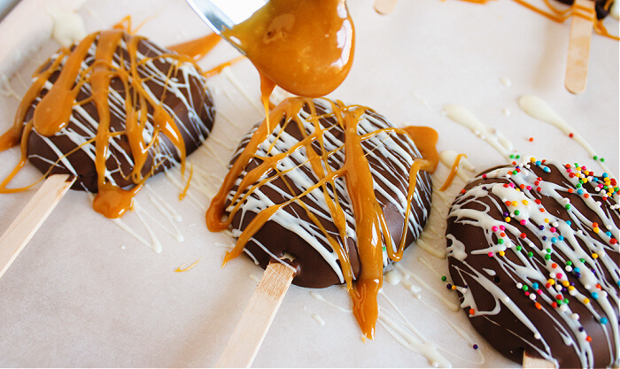 drizzling caramel