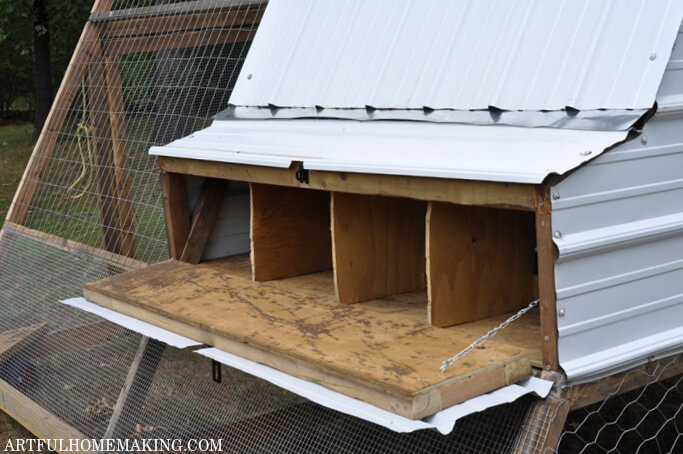 Our Mobile Chicken Coop Tractor - Artful Homemaking