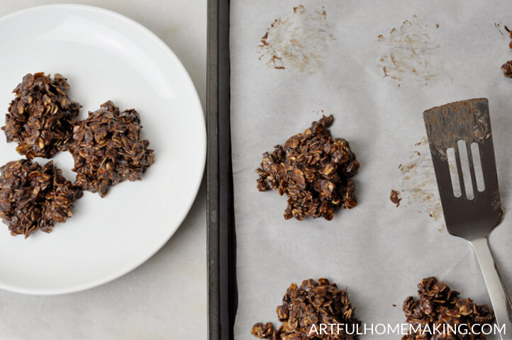 completed chocolate no-bake cookies