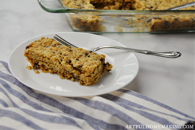 chocolate chip oat bars