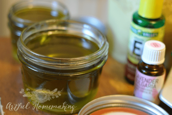supplies for comfrey salve