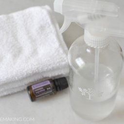 Lavender Linen Spray {DIY Recipe}