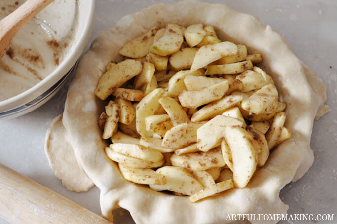 apple pie filling in crust