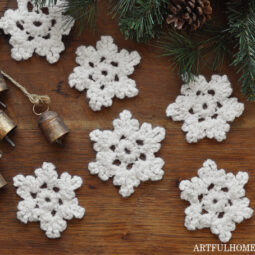 Easy Crochet Snowflake Pattern (Free)