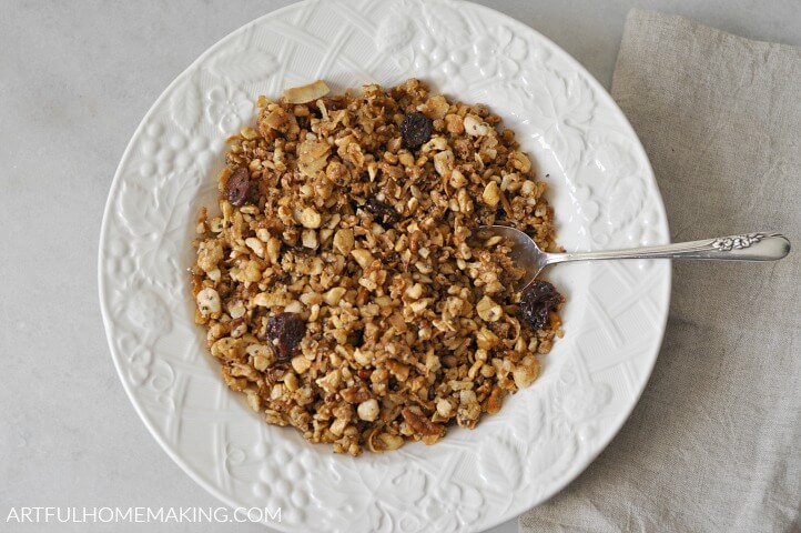 Easy Grain Free Granola Recipe | Healthy Breakfast