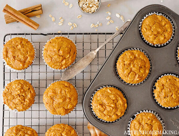 healthy pumpkin muffins