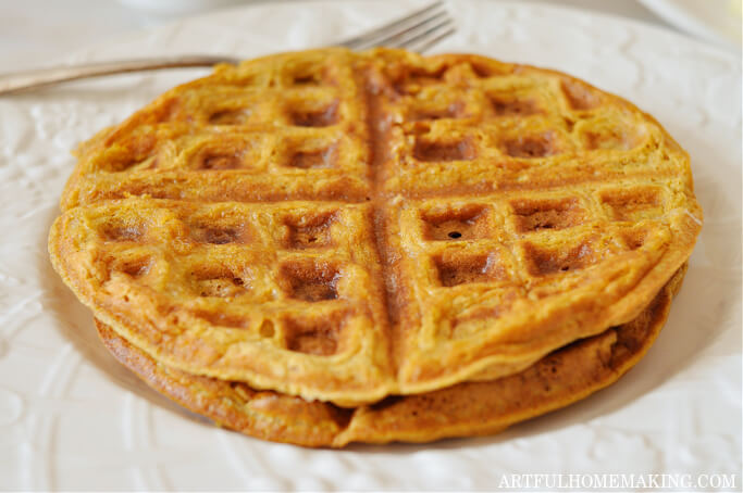 healthy pumpkin waffles