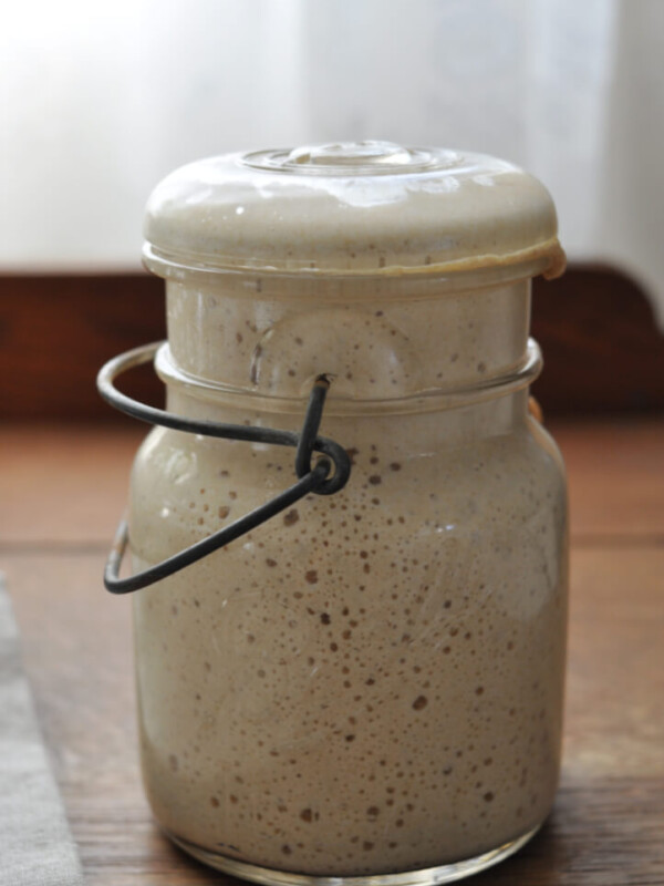 sourdough starter from scratch