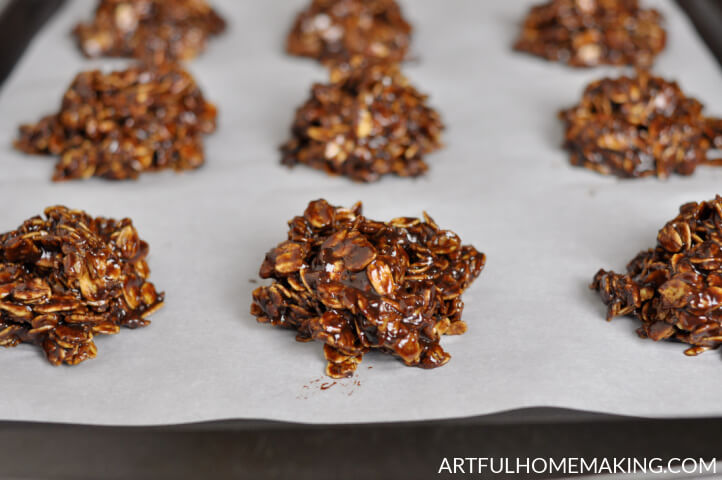 Chocolate No-Bake Cookies with Honey