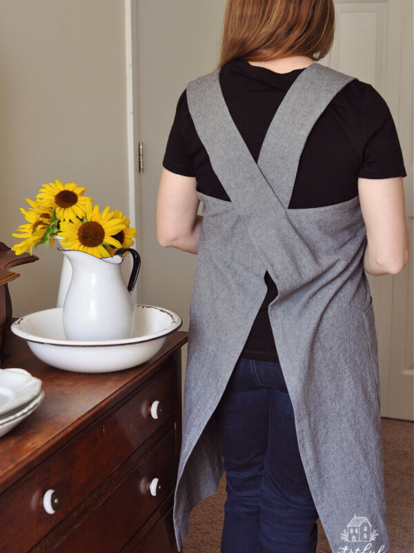 cross back apron pattern