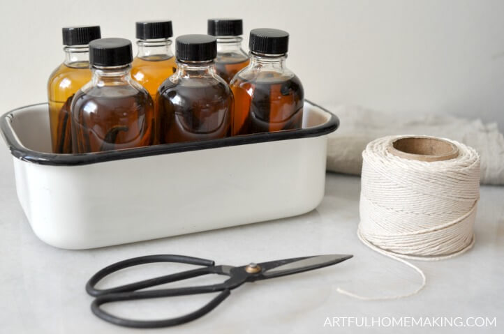 homemade vanilla extract for gifts
