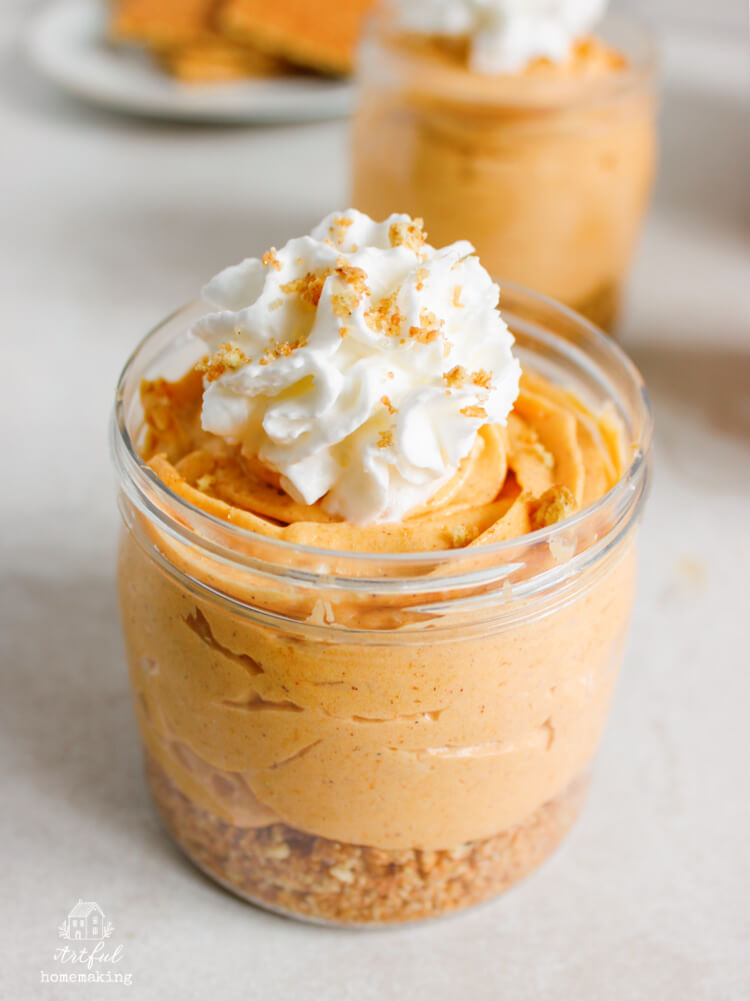 no-bake pumpkin cheesecake cup