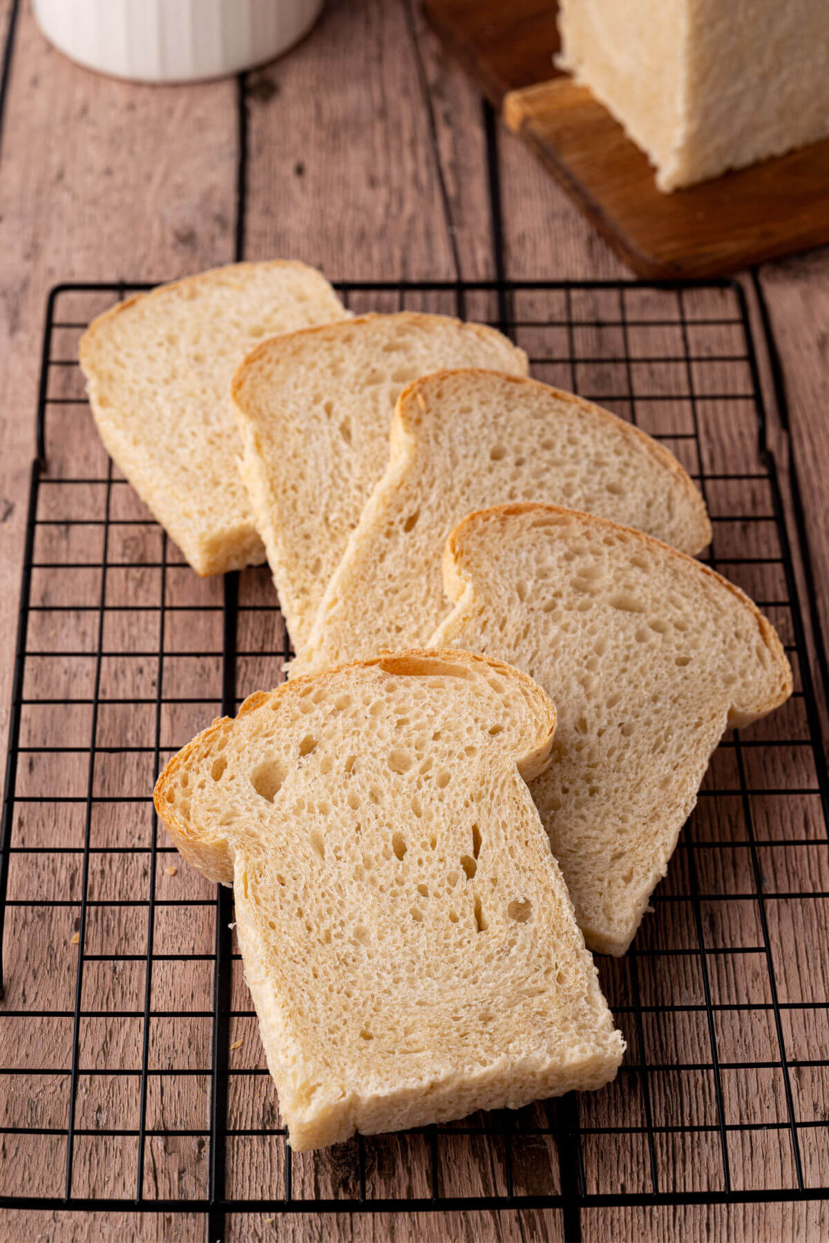 Sliced easy sourdough sandwich bread recipe.
