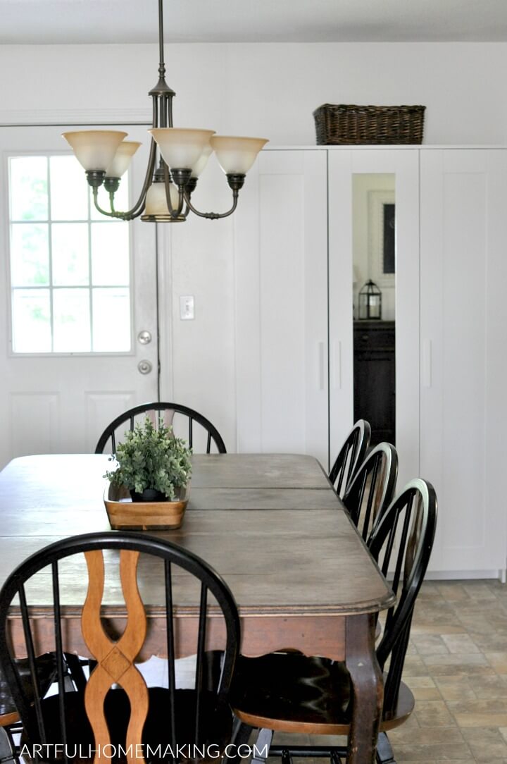 How to Create a Fake Mudroom