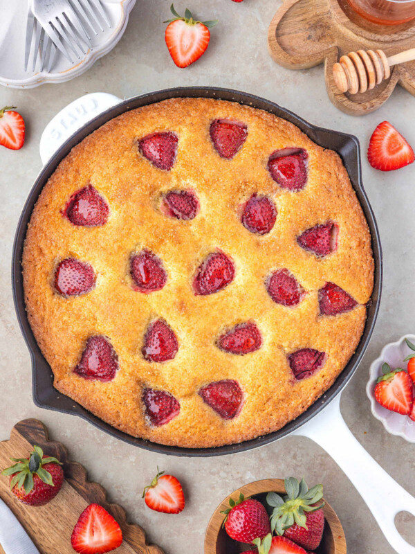 Sourdough strawberry cake in a skillet.
