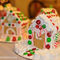 easy no-bake gingerbread houses