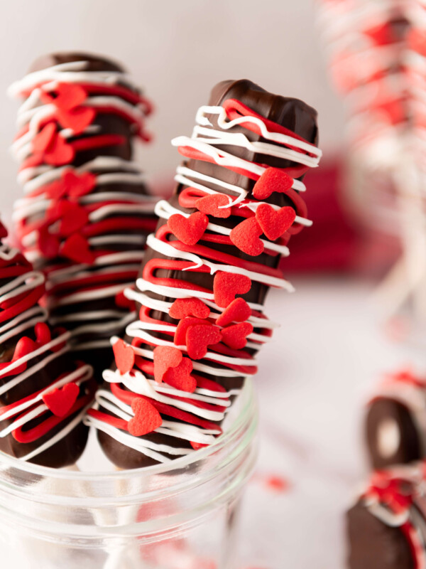 valentine's day marshmallow pops in a jar