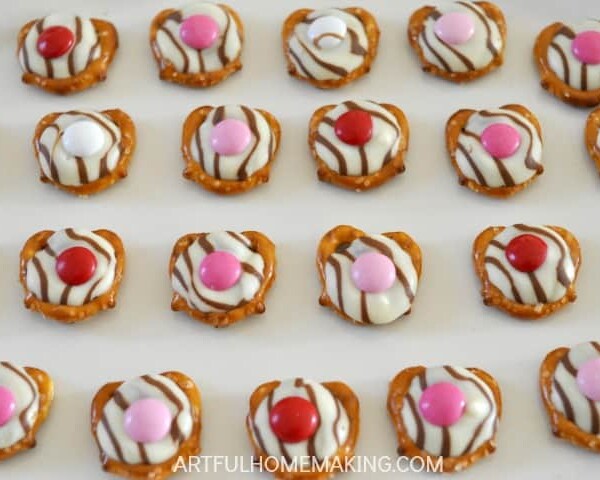 Valentine's Pretzel Treats