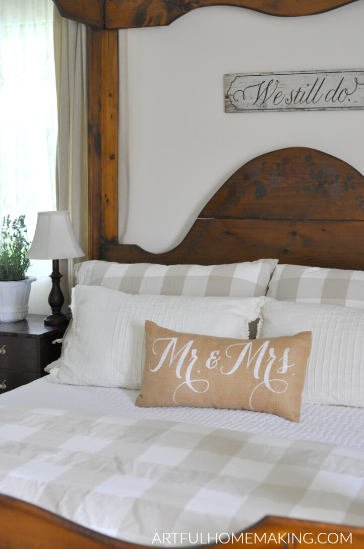 farmhouse summer bedroom