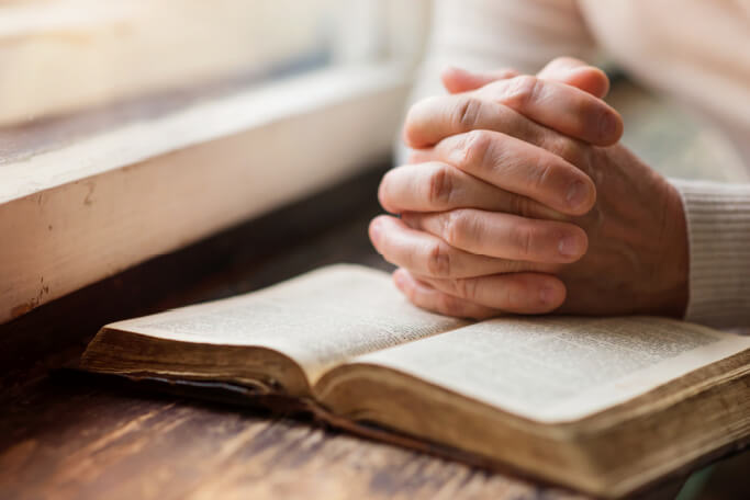 wife praying good morning prayer for husband